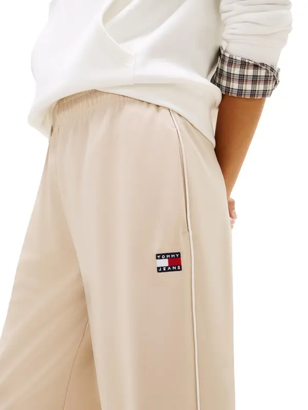 Tommy Badge Interlock Knit Relaxed Joggers 1 Image