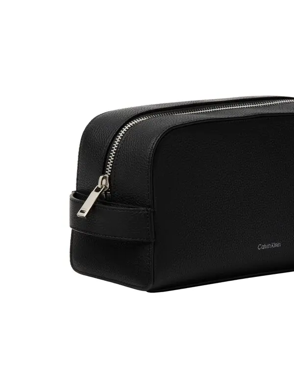 Pebbled Leather Washbag 1 Image