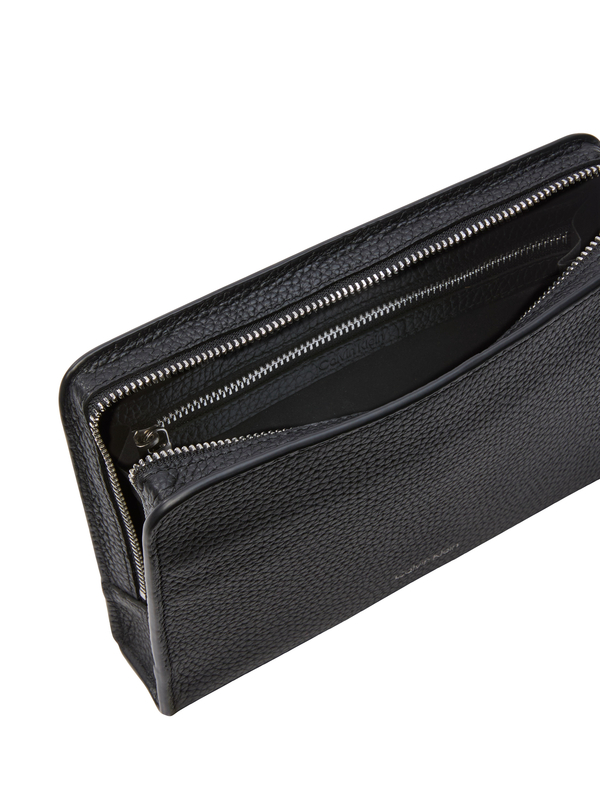 Pebbled Leather Toiletry Washbag 3 Image