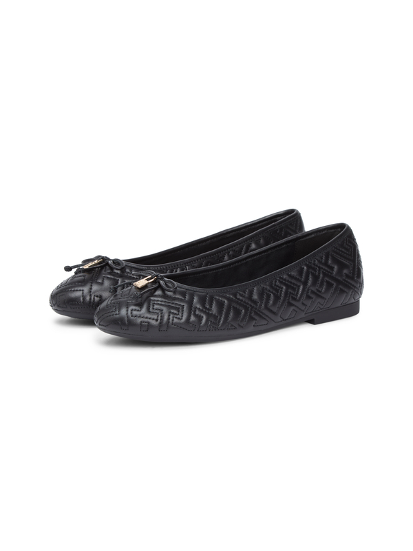 Quilted Leather Round Toe Ballerinas 1 Image