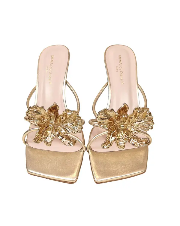 Low Heel Sqaure Toe Mule with Interchangeable Accessories 2 Image