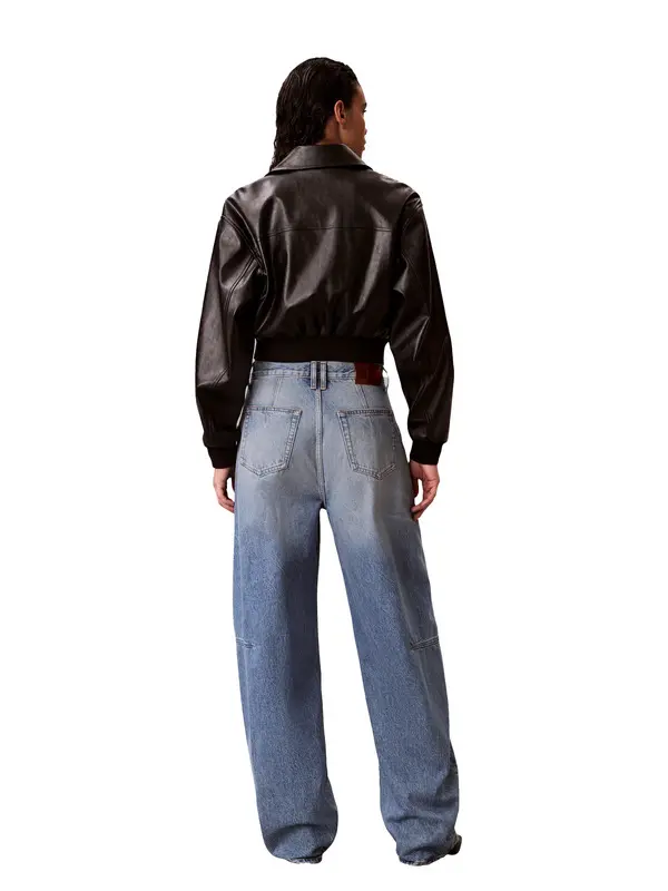 High Rise Barrel Jeans with Square Pocket 3 Image