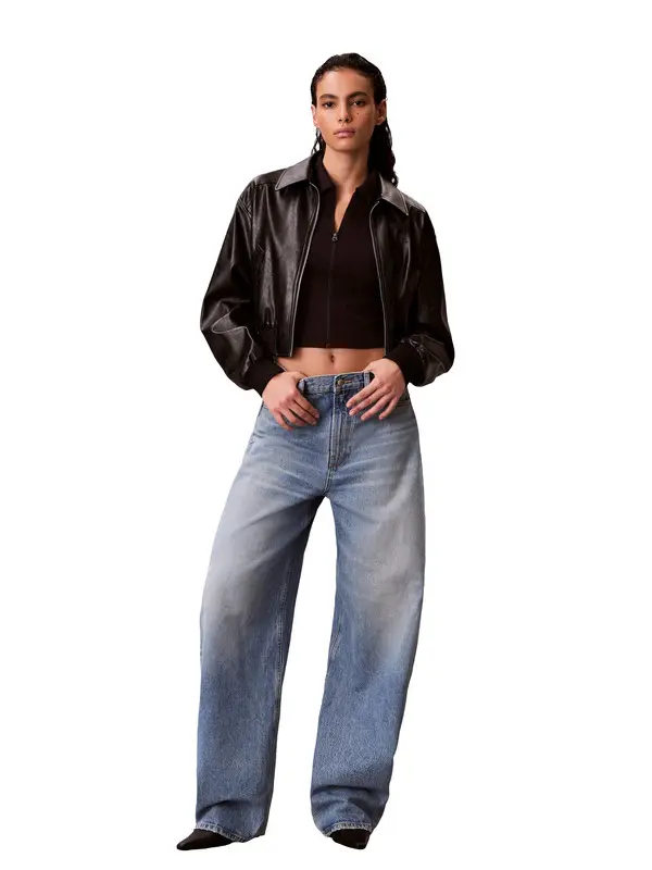 High Rise Barrel Jeans with Square Pocket 4 Image