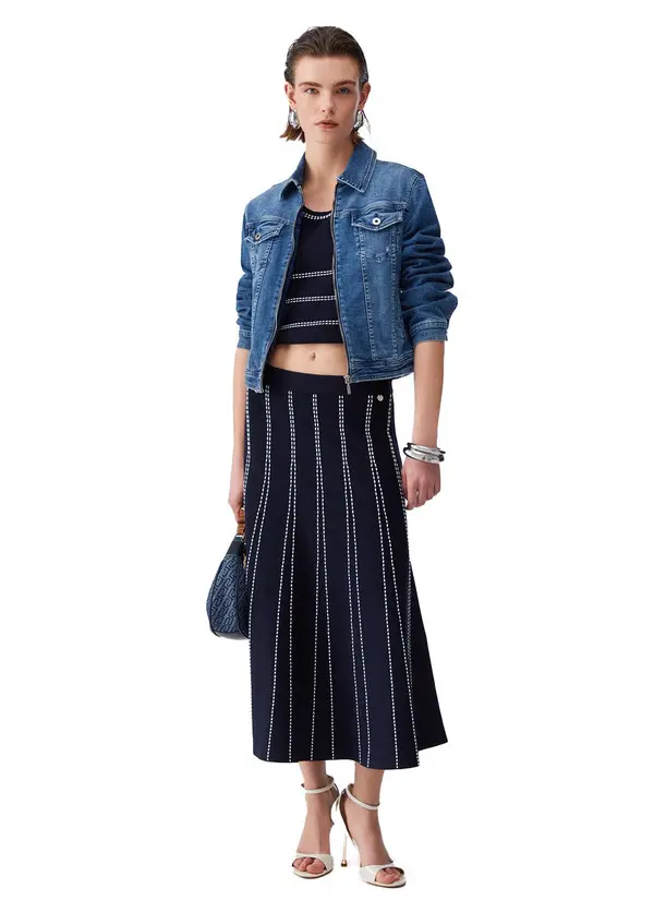 Knit Midi Skirt with Contrastt Stitching 2 Image