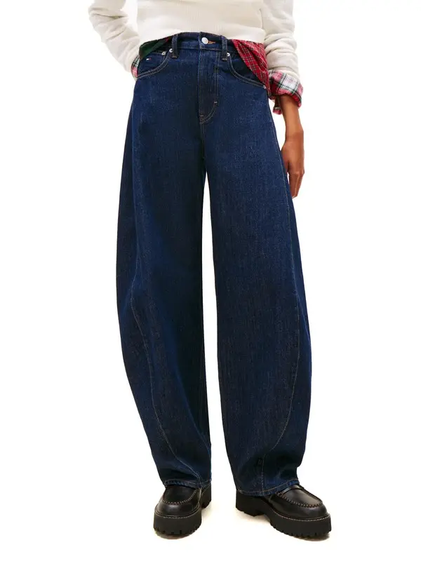 Mid Rise Twisted Tapered Barrel Leg Jeans 3 Image