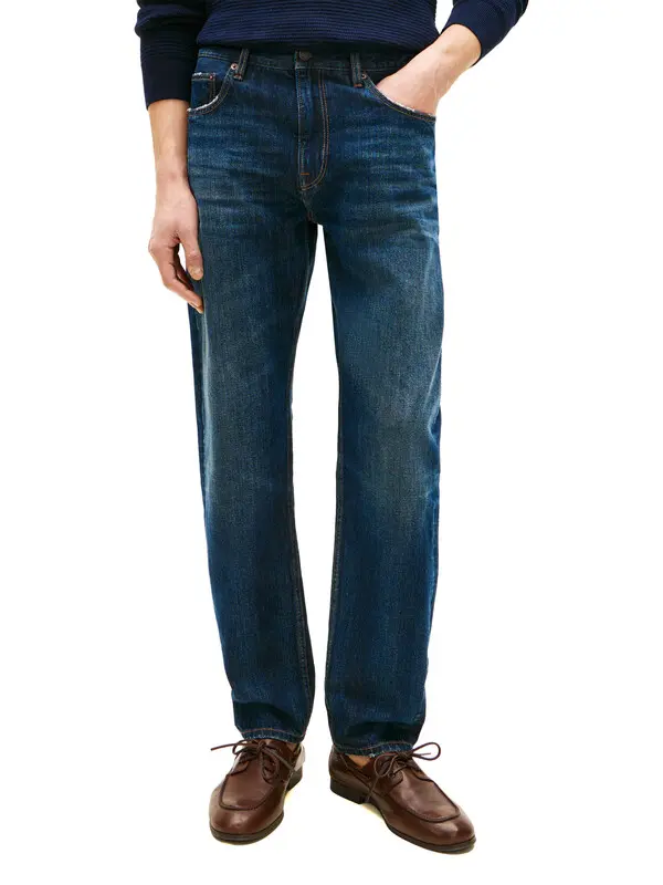Regular Fit Tapered Legs Jeans 4 Image