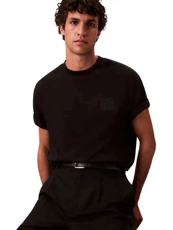 Distressed Straight-Leg Jeans 2 Image