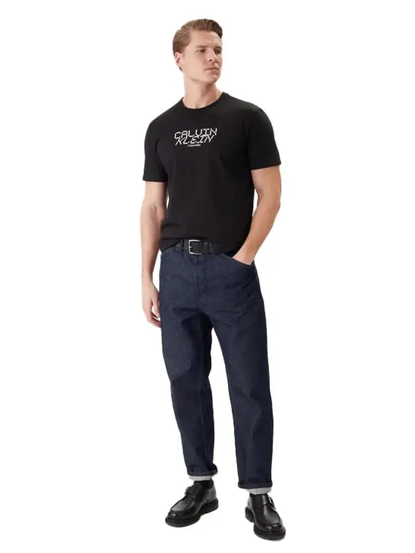 Classic Fit T-shirt With Script Graphic 3 Image