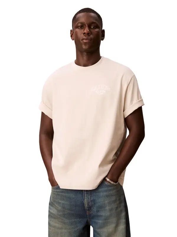 Arch Logo Relaxed Fit Short Sleeve T-Shirt 3 Image