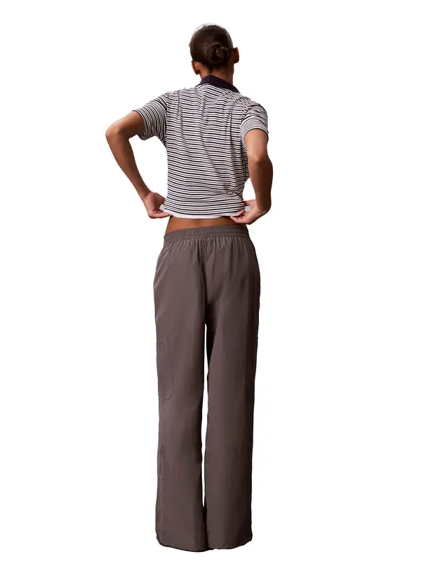 Tech Relaxed Fit High Waisted Pants 4 Image