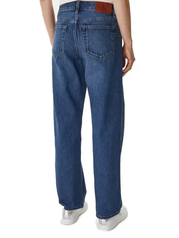 Straight Fit Regular Waist Jeans 2 Image