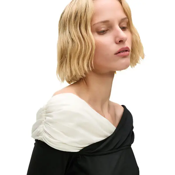 Off-Shoulder Long Sleeves Top 4 Image