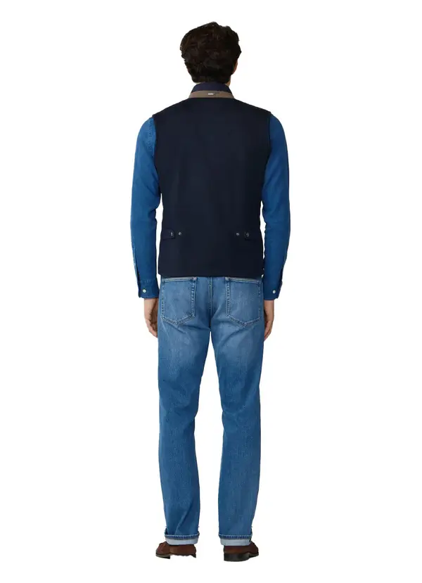 Water Resistant Lightweighted Gilet 3 Image