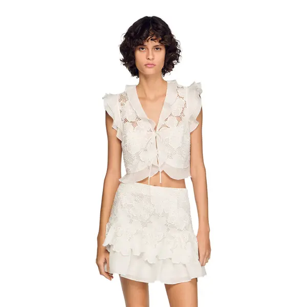 Floral Guipure Lace Crop Top with Ruffled V-neck 3 Image