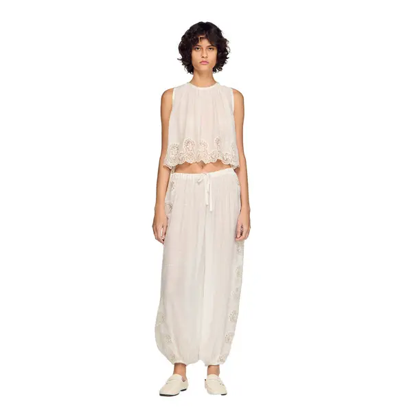 Sleeveless Crepon Crop Top 3 Image