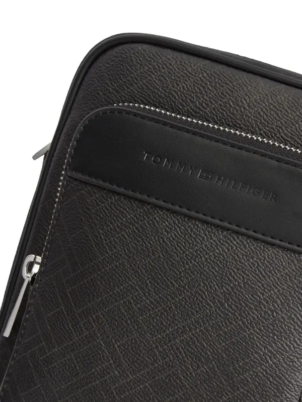 Hilfiger Flag Leather Crossbody Reporter Bag 3 Image