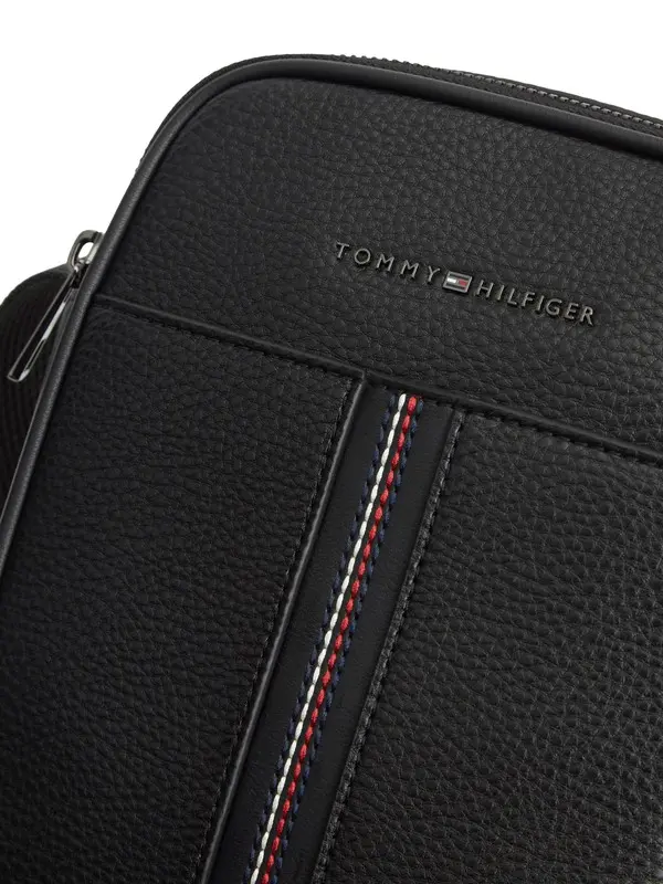 Pebble Grain Crossbody Reporter Bag  3 Image