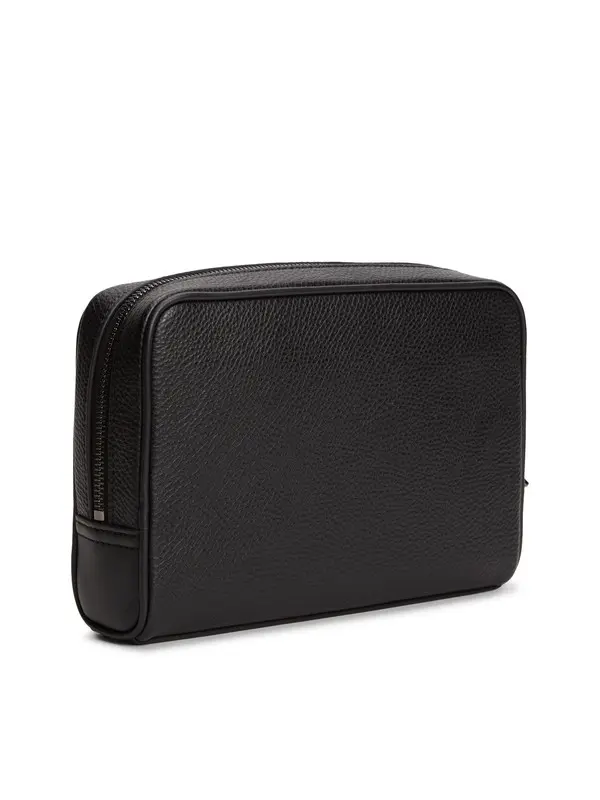 Metal Logo Pebble Grain Leather Wash Bag 1 Image