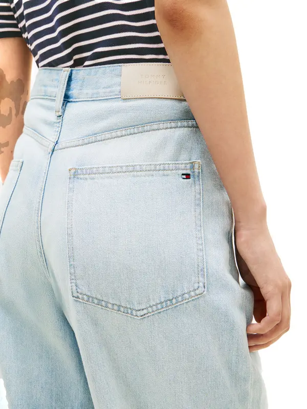 Mid-Rise Barrel Jeans  3 Image