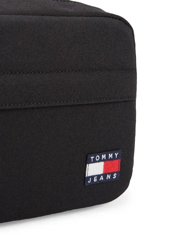 Essential Logo Textile Washbag 2 Image
