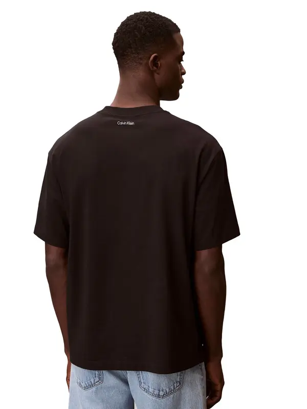Relaxed Fit High-Neck Graphic T-shirt 2 Image