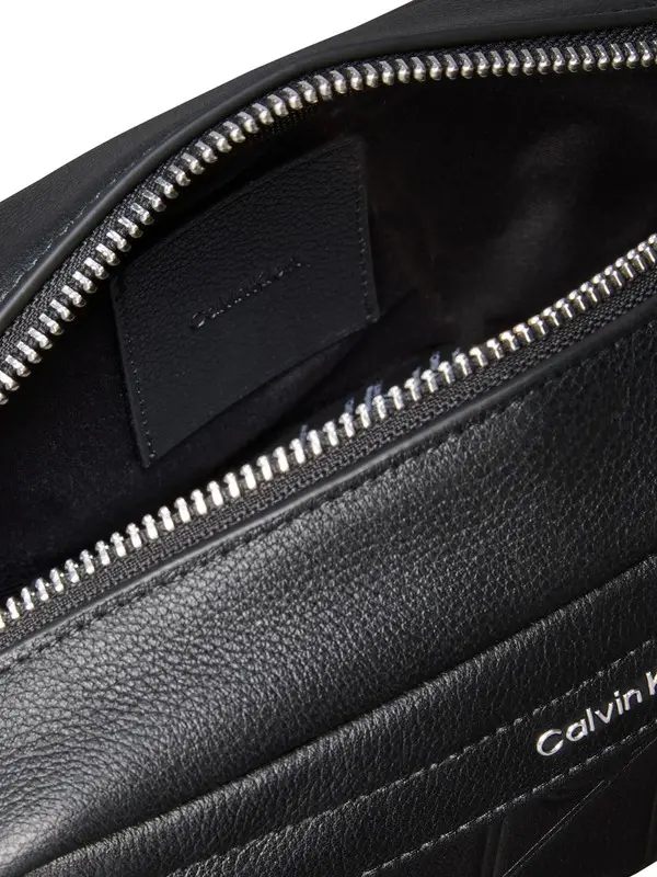 Logo-embossed Leather Wash Bag 1 Image