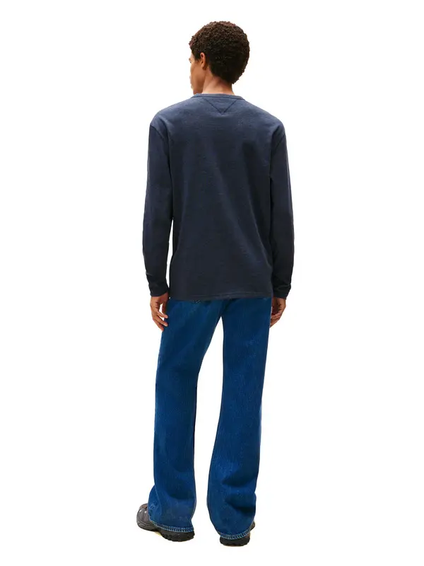 Tonal Tommy Badge Long Sleeve T-Shirt 3 Image